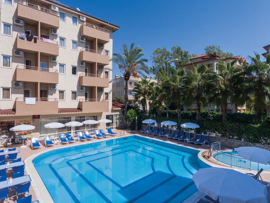 Helios Hotel Side Exterior photo