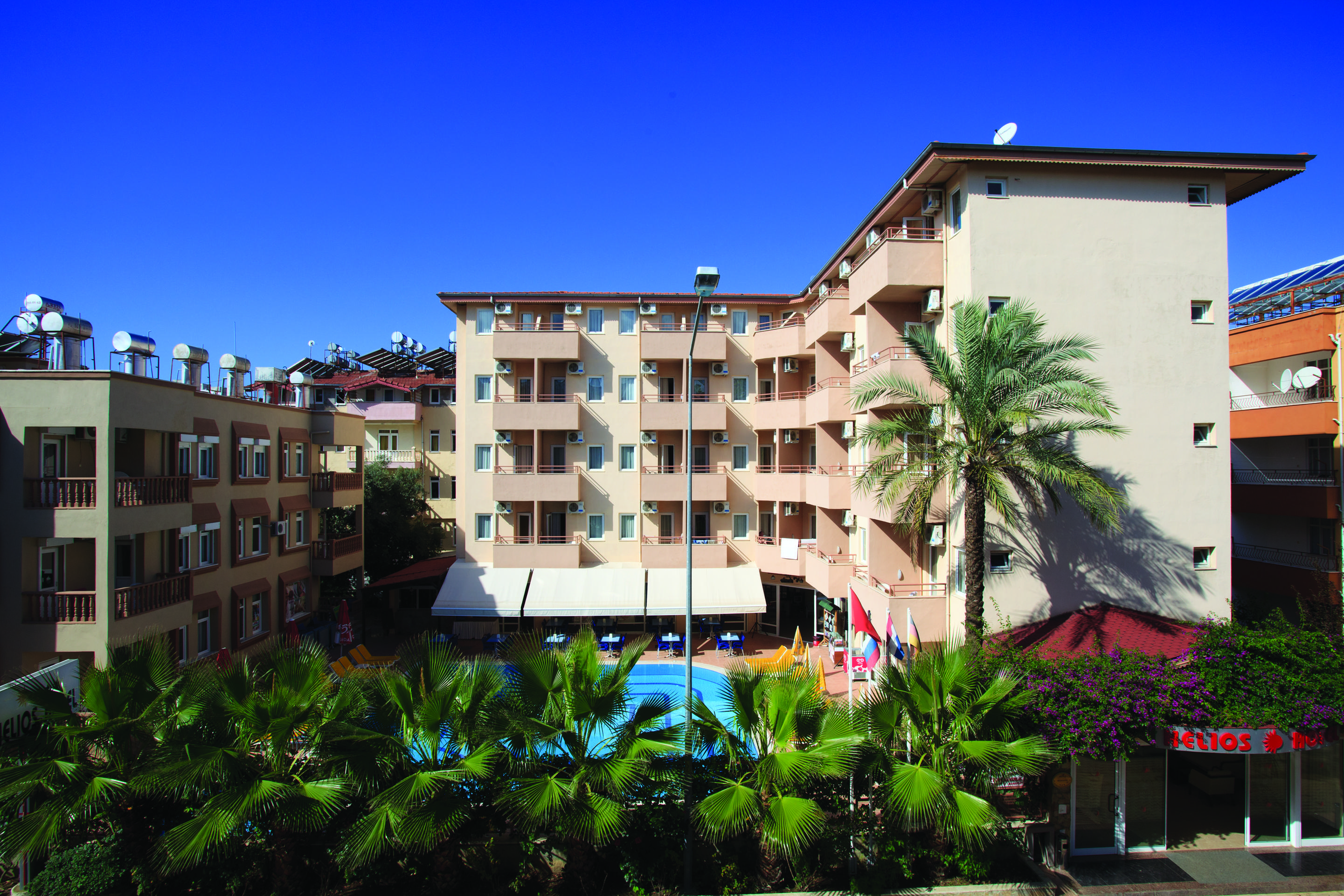 Helios Hotel Side Exterior photo