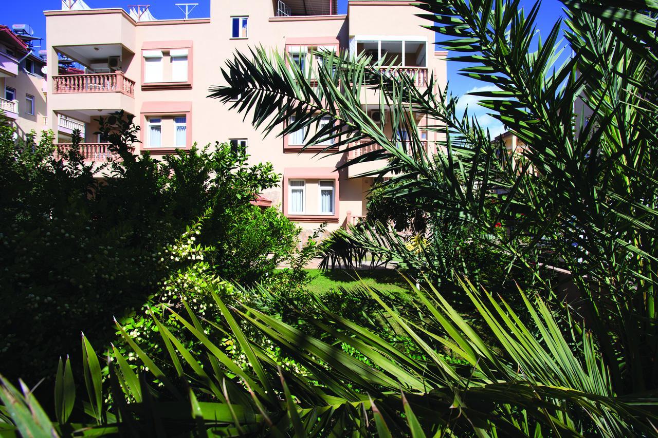 Helios Hotel Side Exterior photo