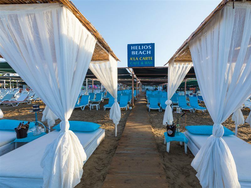 Helios Hotel Side Exterior photo